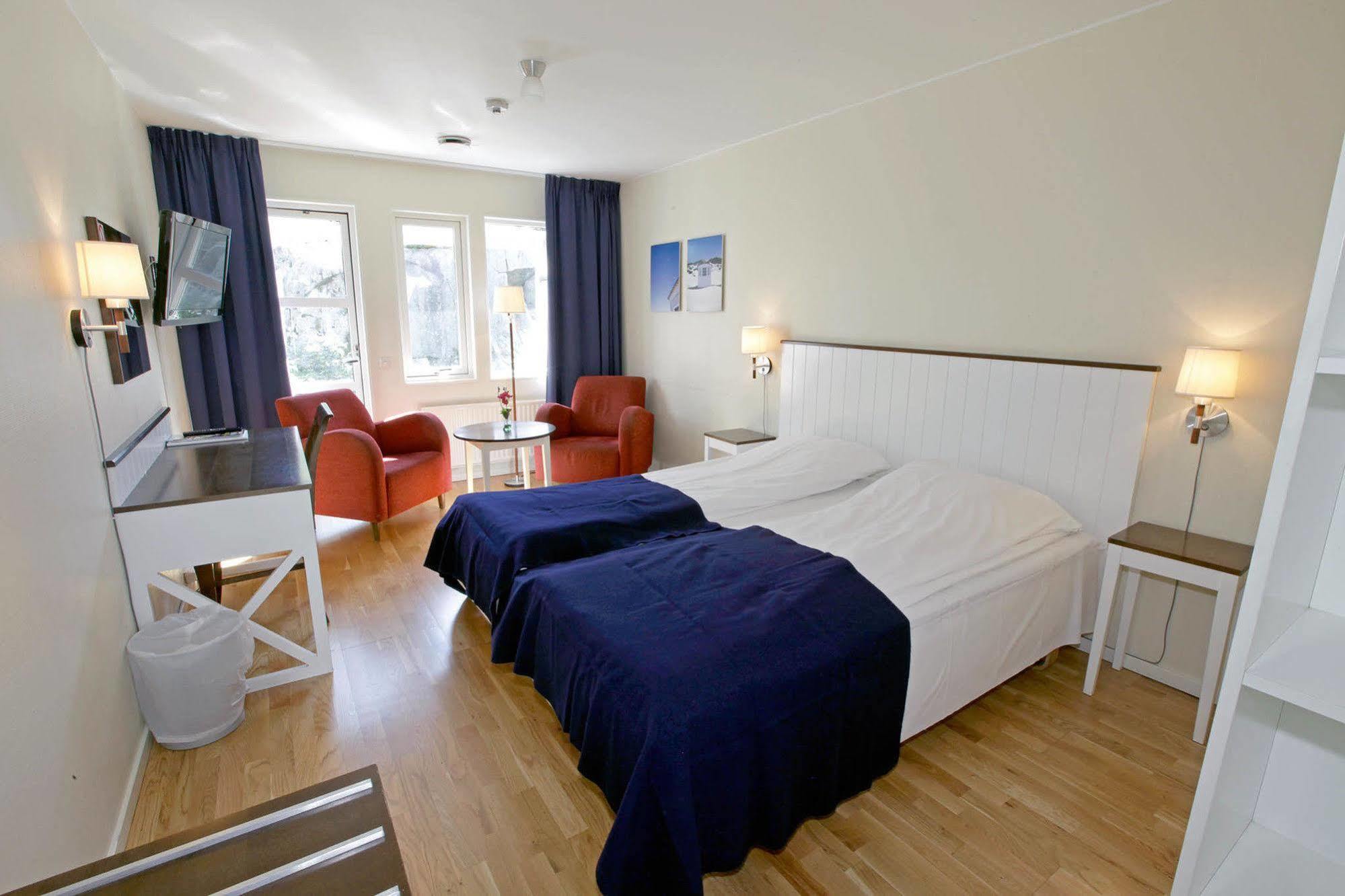 Nordby Hotell Lervik Bagian luar foto