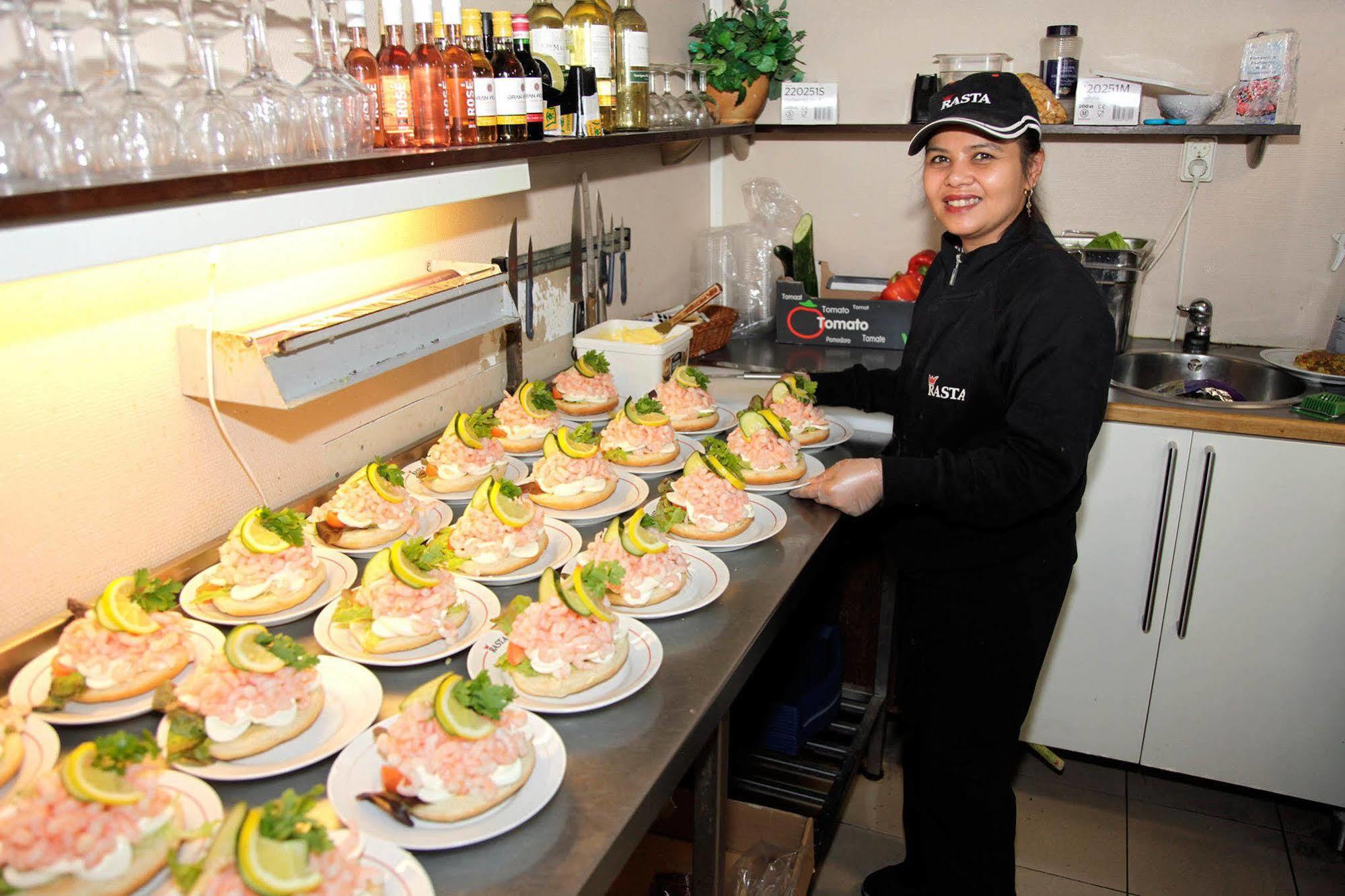 Nordby Hotell Lervik Bagian luar foto